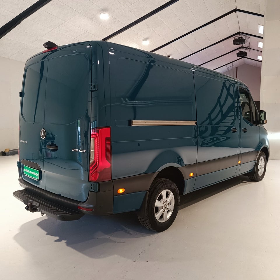 Mercedes Sprinter 319 3,0 CDi A2 Kassevogn aut. RWD