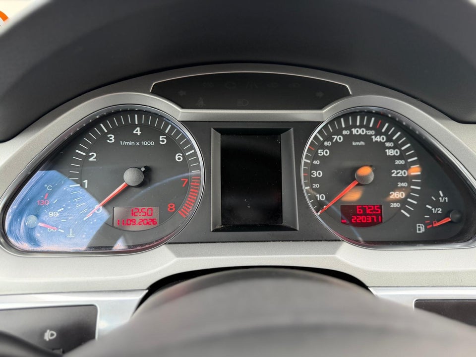 Audi A6 2,4 V6 Avant Multitr. 5d