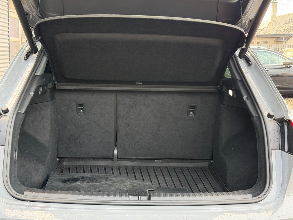 Audi Q4 e-tron 40 Advanced 5d