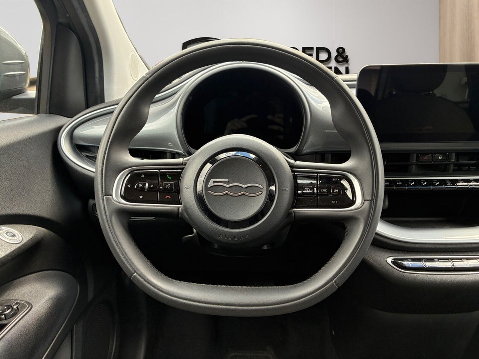 Fiat 500e 42 Icon 3d