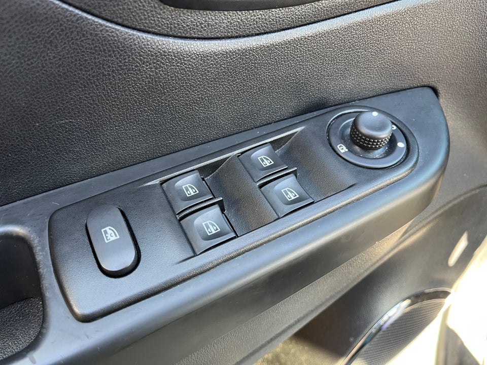 Renault Captur 1,2 TCe 120 Arctic EDC 5d