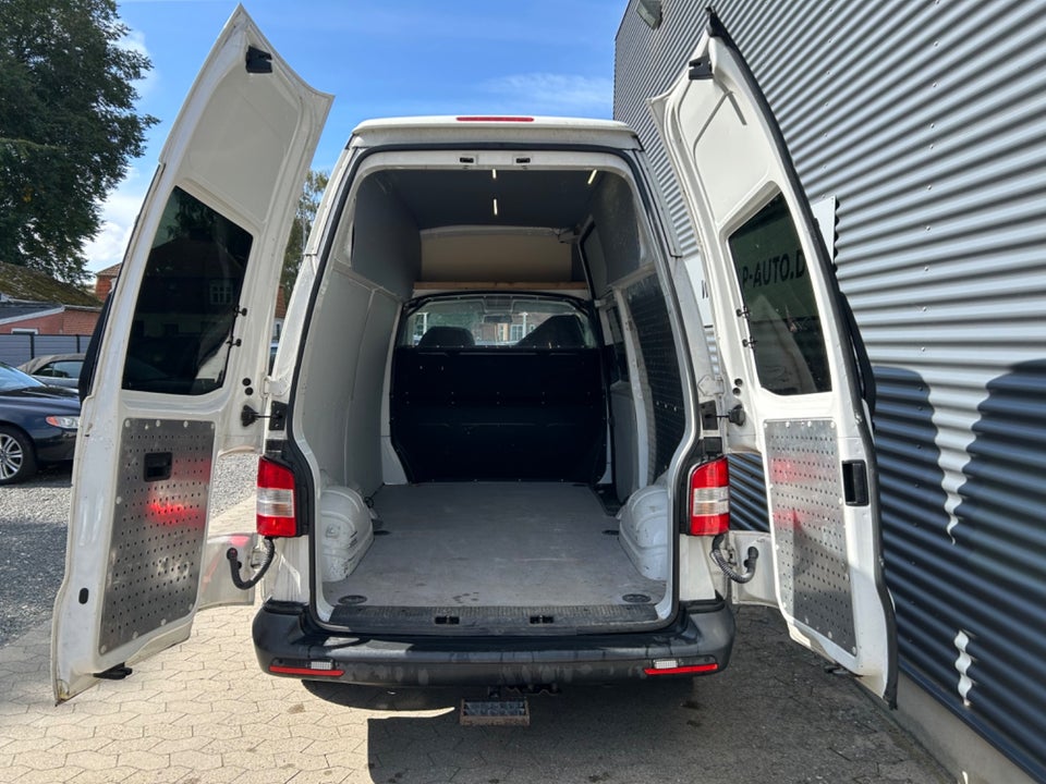 VW Transporter 2,0 TDi 180 Kassevogn lang DSG