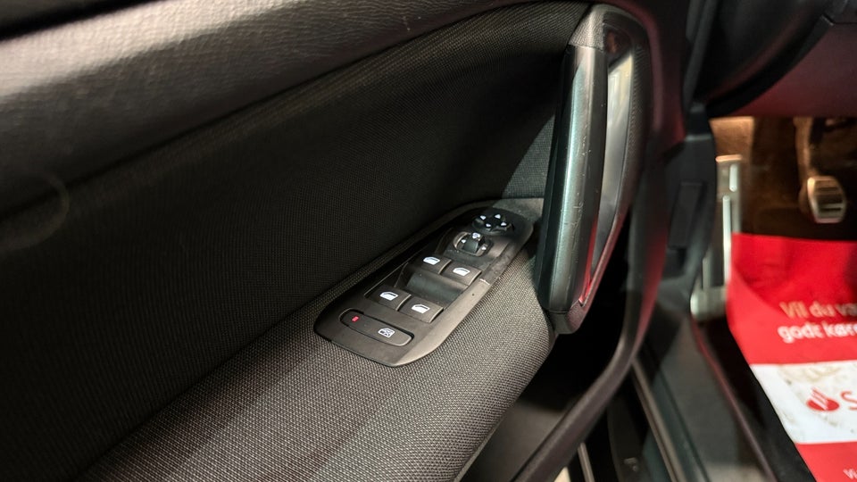 Peugeot 308 1,2 e-THP 130 Allure Sky 5d