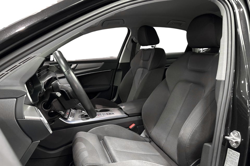 Audi A6 50 TFSi e Sport quattro S-tr. 4d