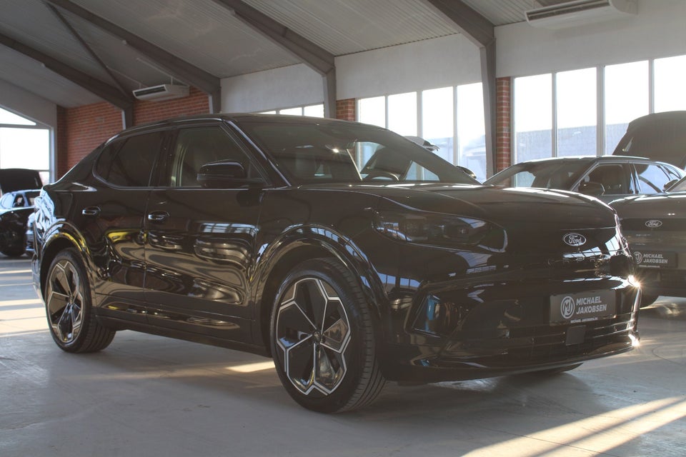 Ford Capri 77 Premium Extended Range 5d