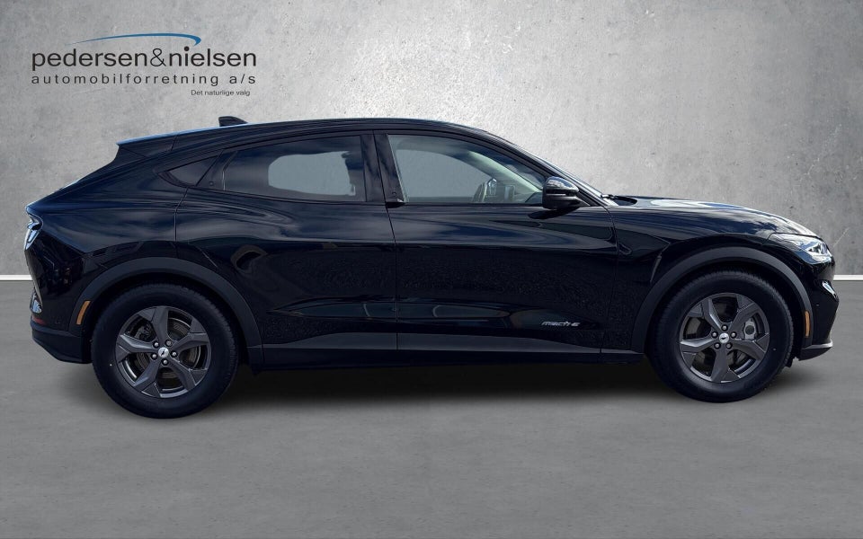 Ford Mustang Mach-E 70 Standard Range 5d