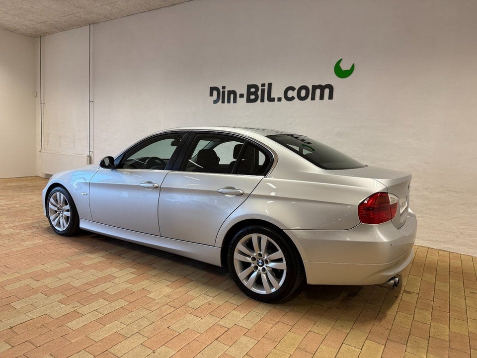 BMW 325i 2,5 aut. 4d