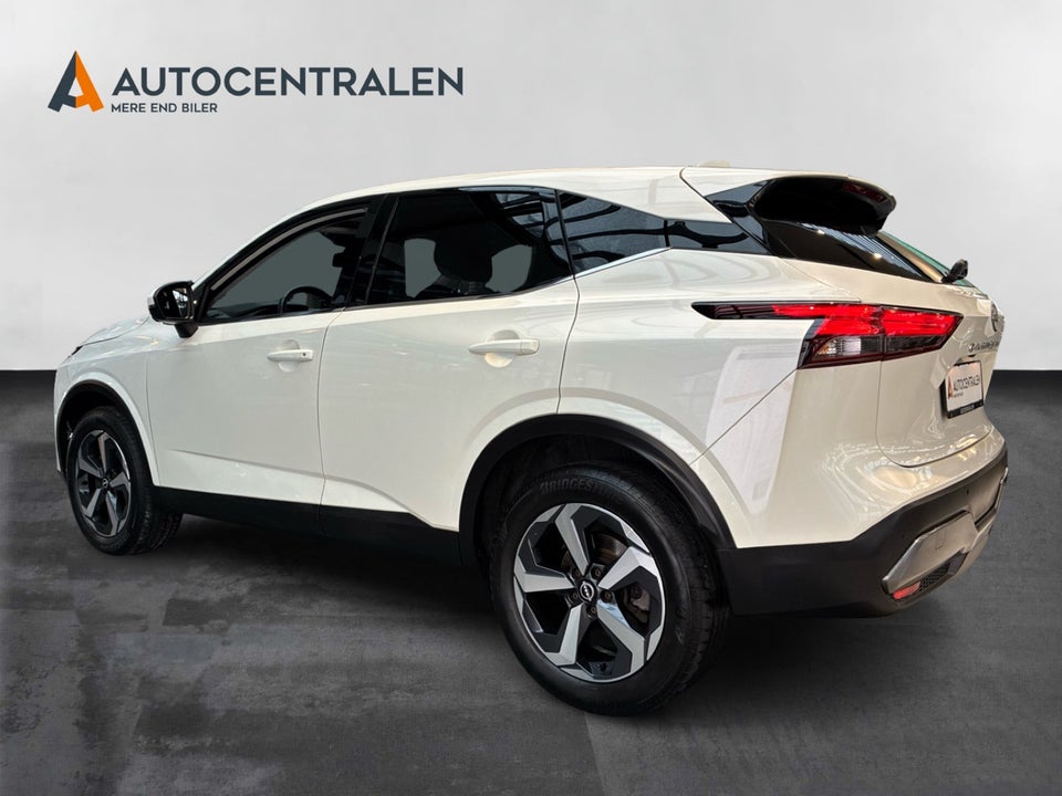 Nissan Qashqai 1,3 mHEV N-Connecta X-tr. 5d