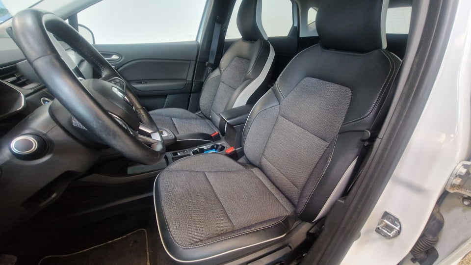 Renault Captur 1,6 E-Tech Intens 5d