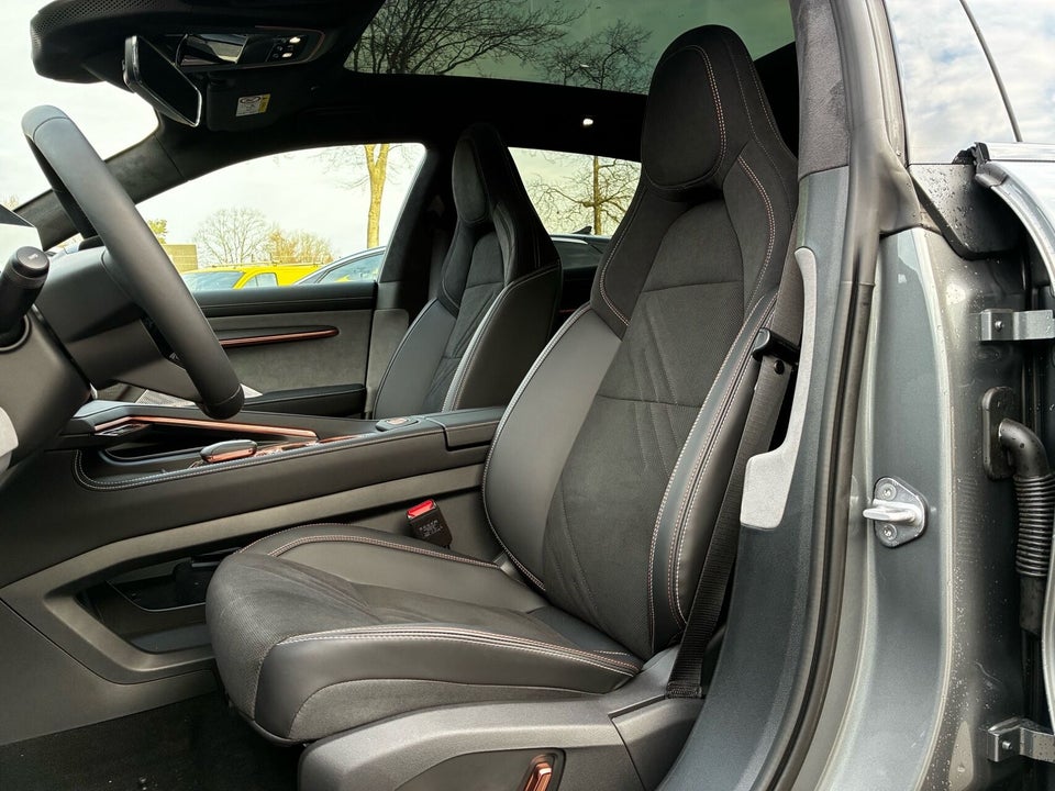 Zeekr 001 Privilege AWD 5d