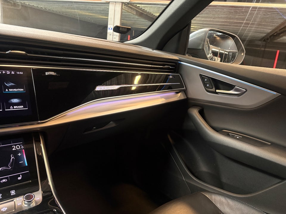 Audi Q8 50 TDi S-line quattro Tiptr. 5d
