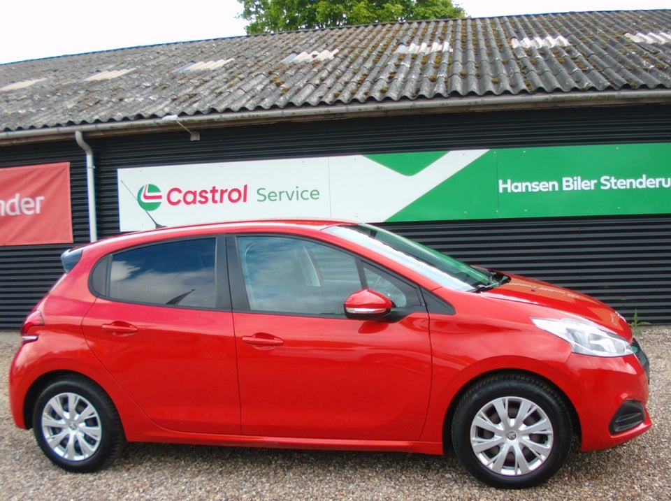 Peugeot 208 1,2 VTi 82 Strike 5d