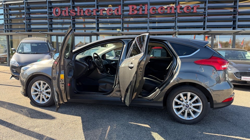 Ford Focus 1,0 SCTi 125 Titanium 5d