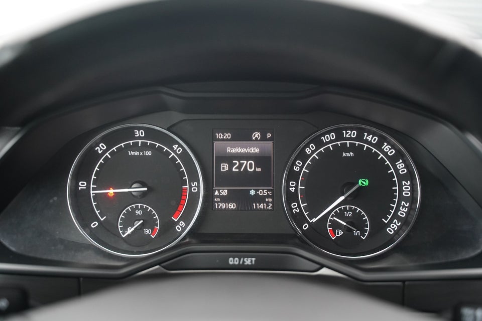 Skoda Superb 2,0 TDi 190 Style Combi DSG 4x4 5d