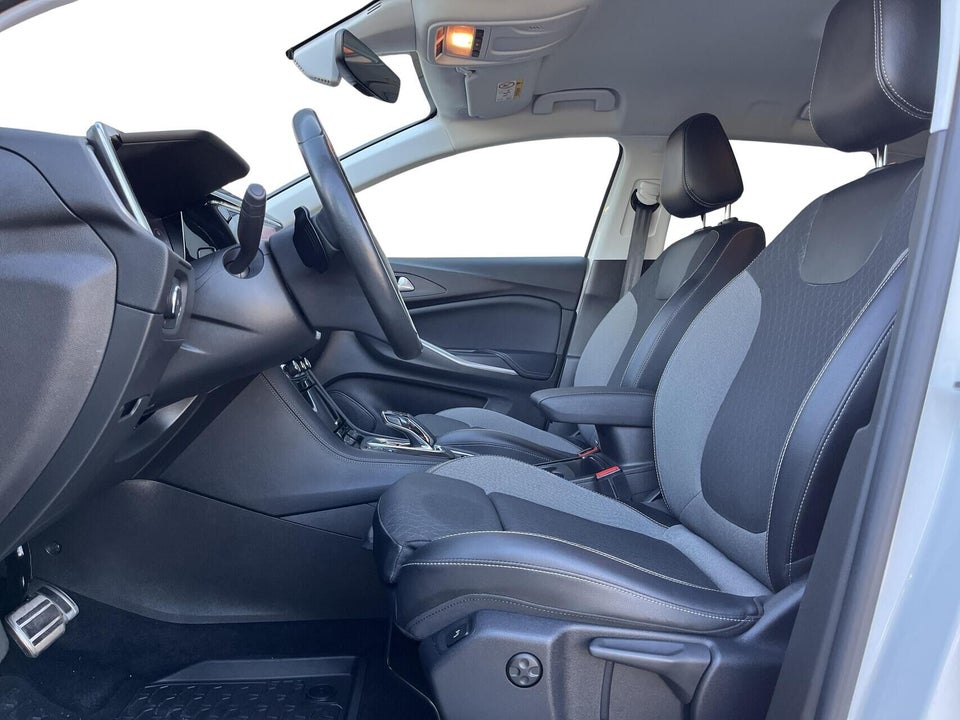 Opel Grandland 1,6 Hybrid GS Line aut. 5d