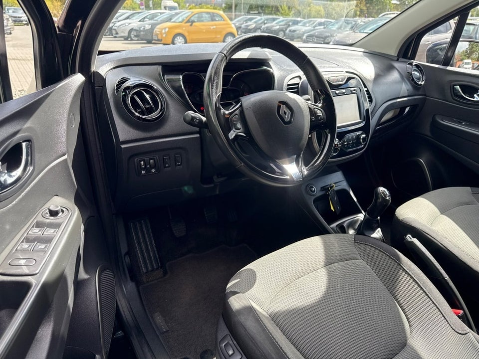 Renault Captur 0,9 TCe 90 Expression 5d