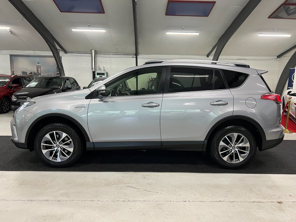 Toyota RAV4 2,5 Hybrid H3 MDS 4x4 5d