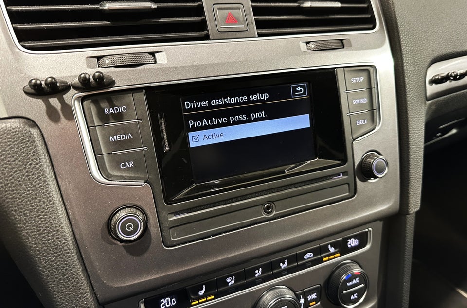 VW Golf VII 1,2 TSi 105 Comfortline BMT 5d