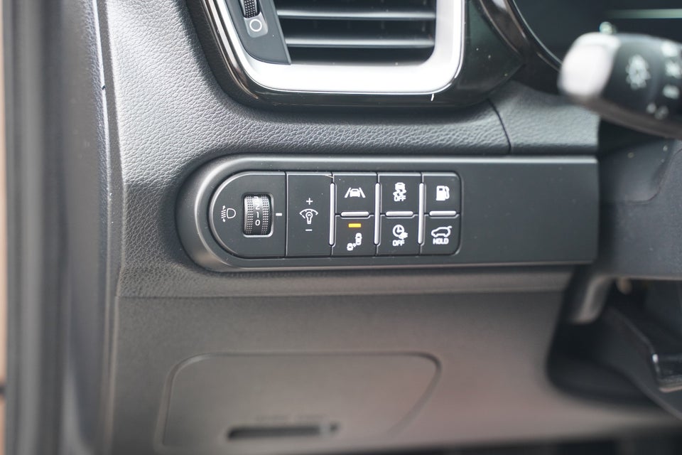 Kia Ceed 1,6 PHEV Upgrade Premium SW DCT 5d