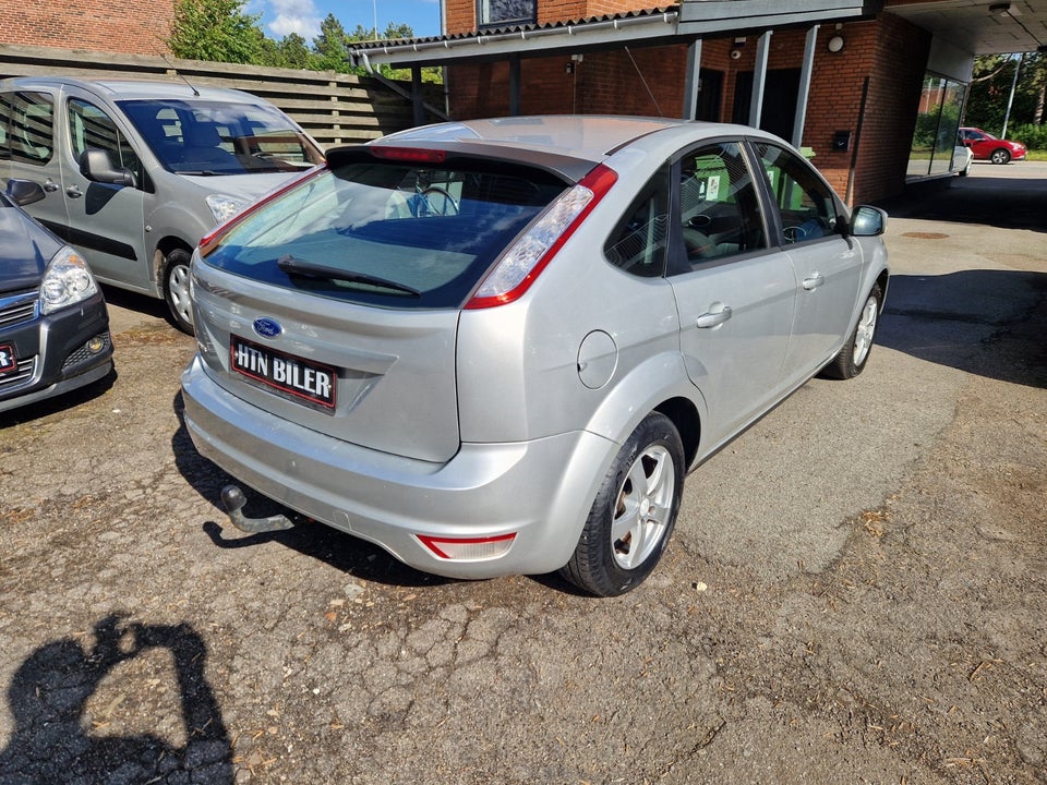 Ford Focus 1,6 Titanium 5d