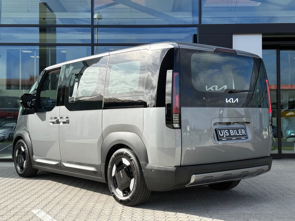 Kia PV5 71 Long Range Upgrade 5d