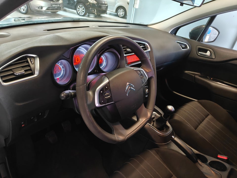 Citroën C4 1,4 VTi Attraction 5d