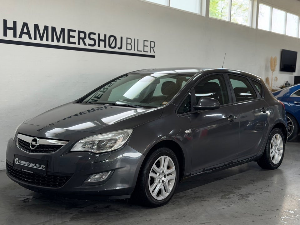 Opel Astra 1,6 16V 115 Enjoy 5d