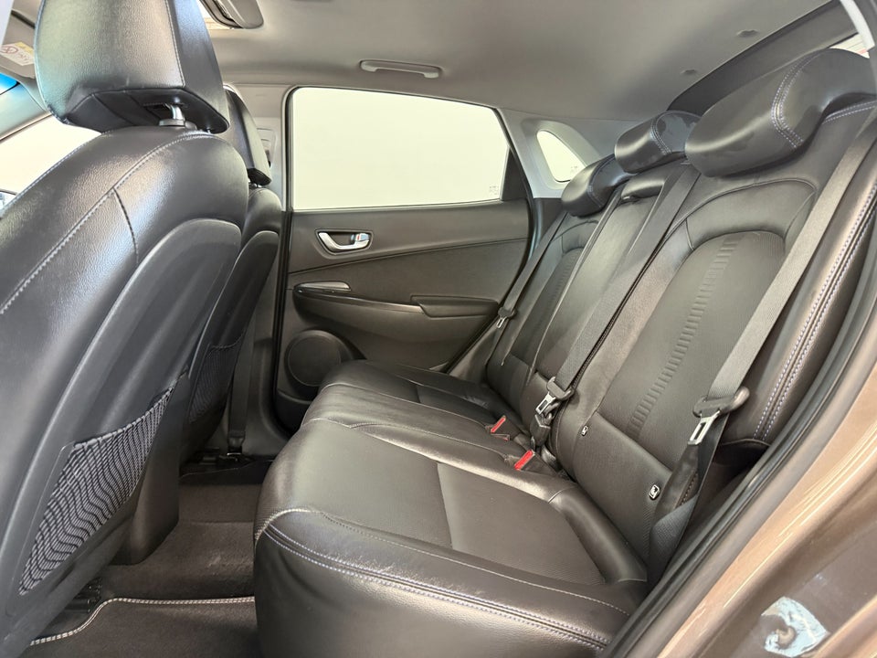 Hyundai Kona 64 EV Advanced 5d