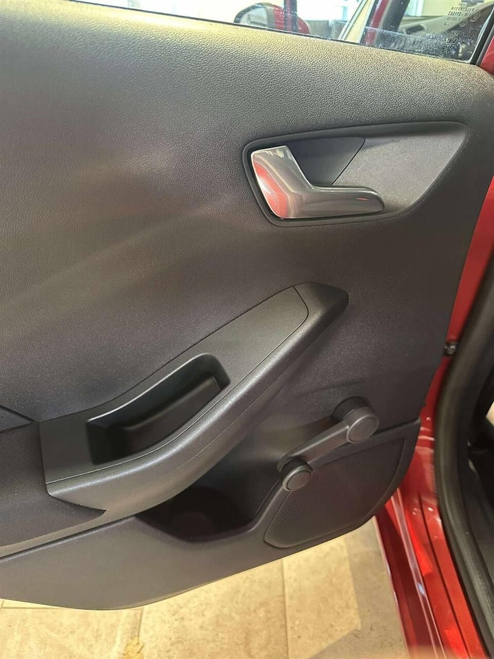 Ford Fiesta 1,0 EcoBoost Titanium 5d