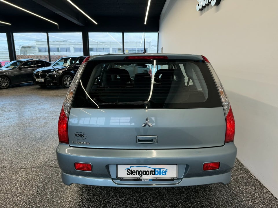 Mitsubishi Lancer 1,6 Comfort stc. 5d