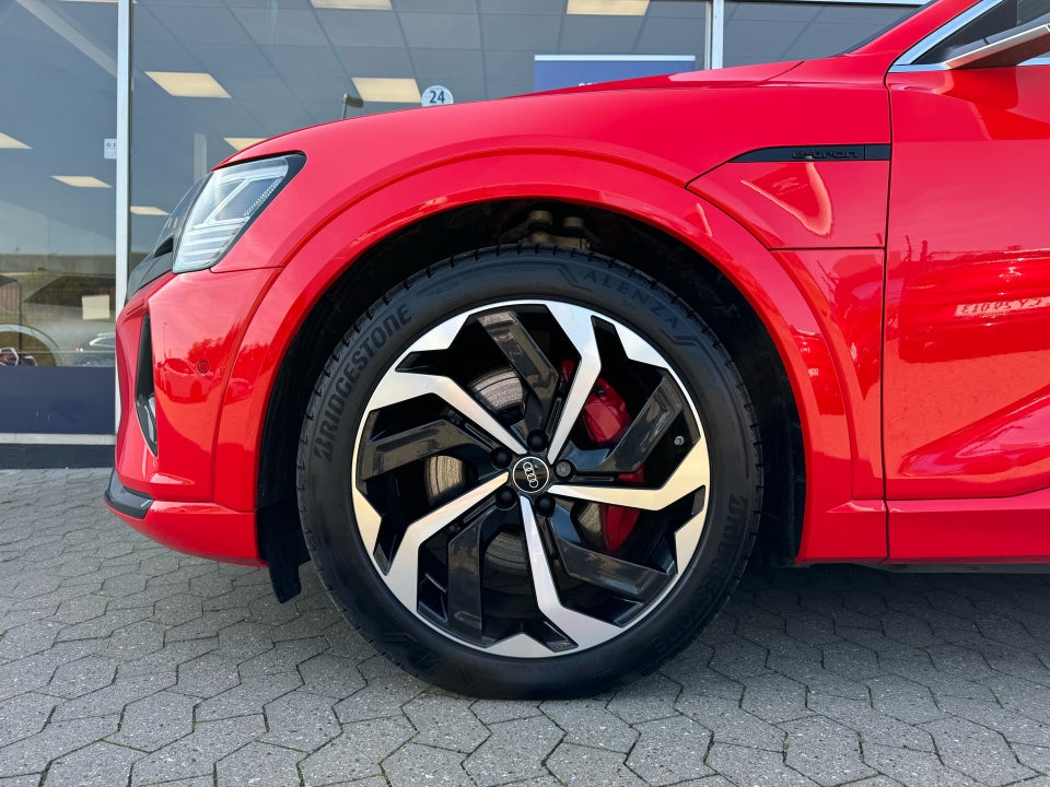 Audi Q8 e-tron 55 Prestige quattro 5d