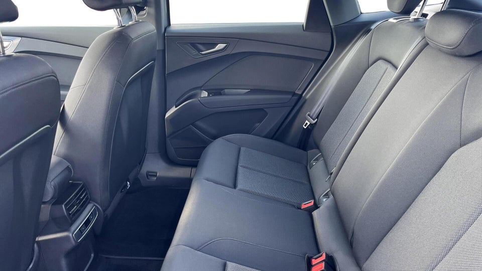 Audi Q4 e-tron 35  5d