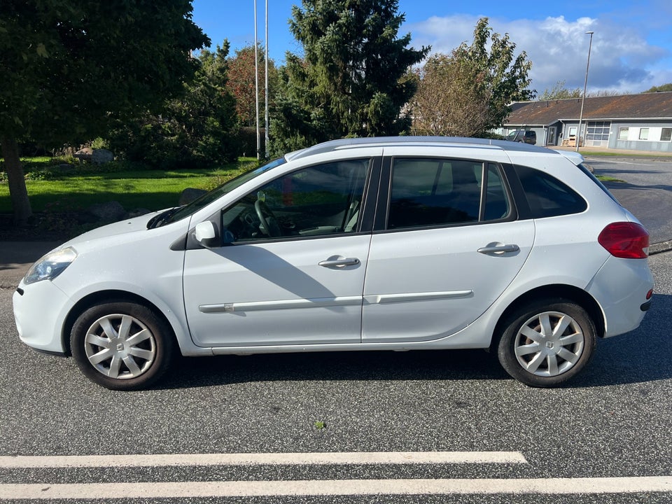 Renault Clio III 1,2 16V Expression Sport Tourer 5d