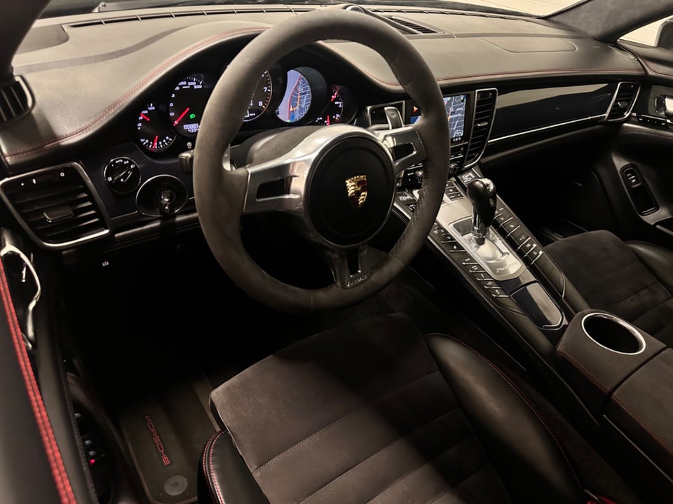 Porsche Panamera GTS 4,8 PDK 5d