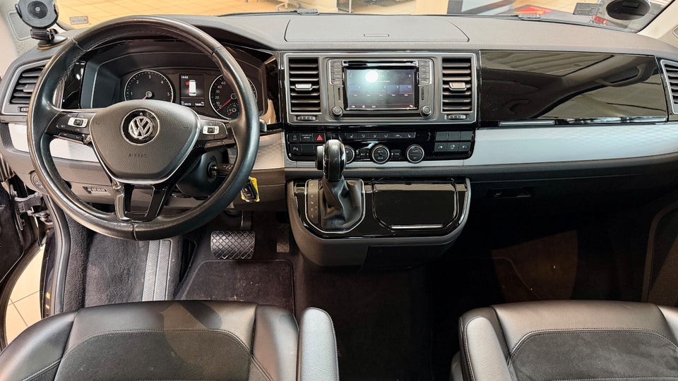 VW Multivan 2,0 TDi 204 Highline DSG kort