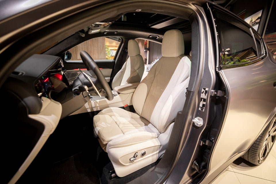 Maserati Grecale Folgore 5d