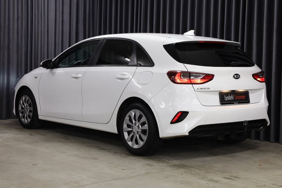 Kia Ceed 1,0 T-GDi Attraction 5d