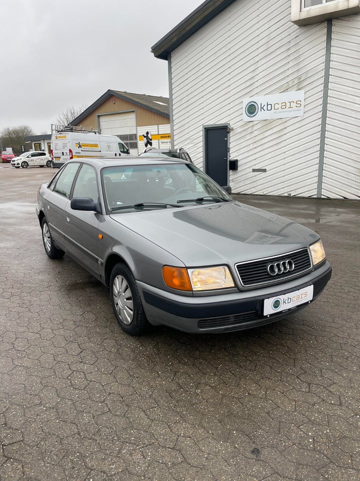 Audi 100 2,0 E 4d