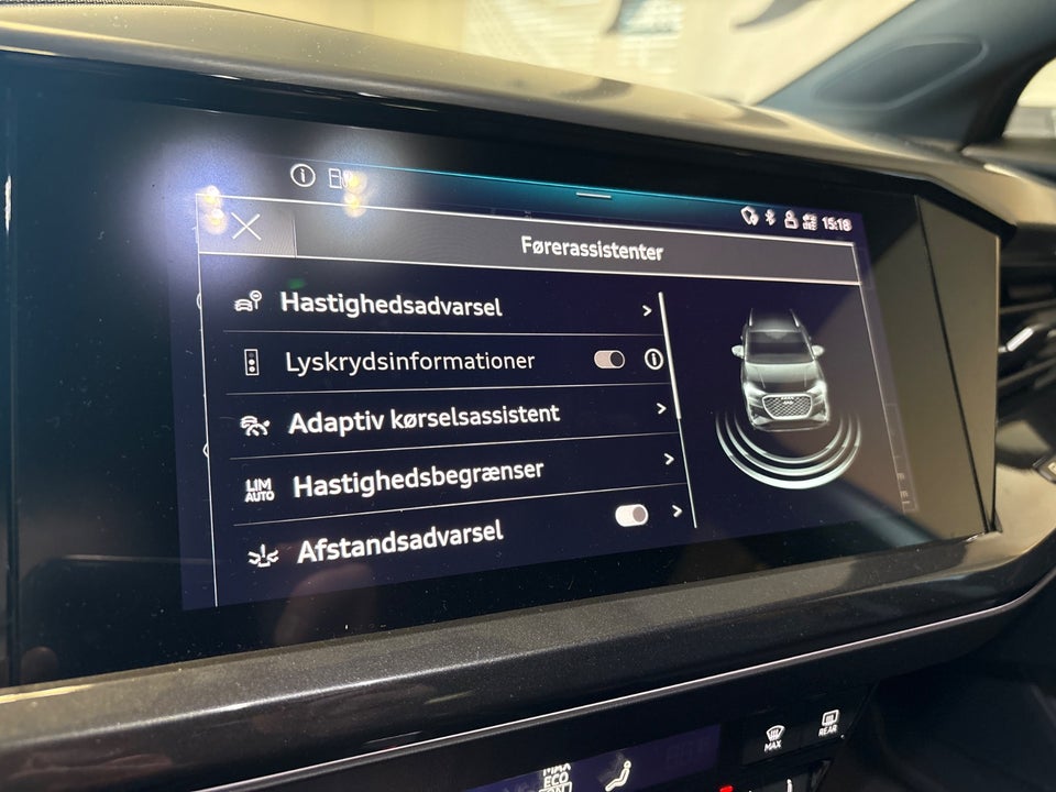 Audi Q4 e-tron 40 S-line 5d