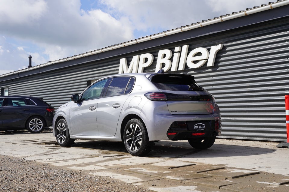Peugeot 208 1,2 PureTech 100 Allure+ 5d
