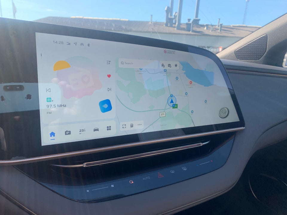 Hongqi EH7 111 Exclusive 4d