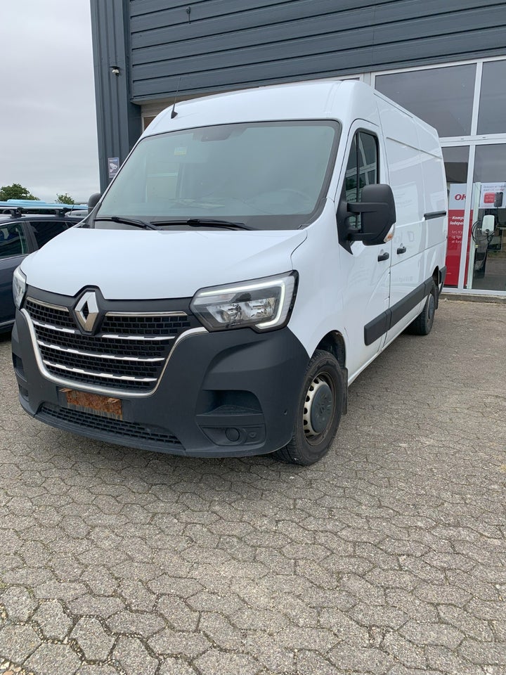 Renault Master IV T33 2,3 dCi 150 L2H2 Kassevogn