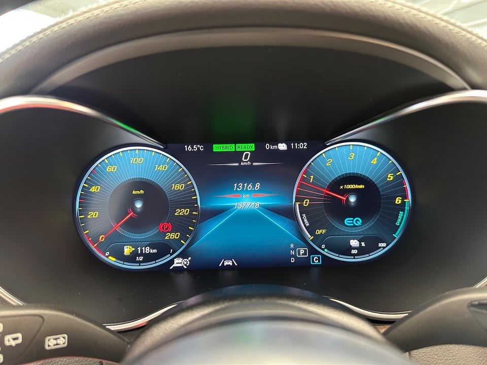 Mercedes C300 de 2,0 AMG Line stc. aut. 5d