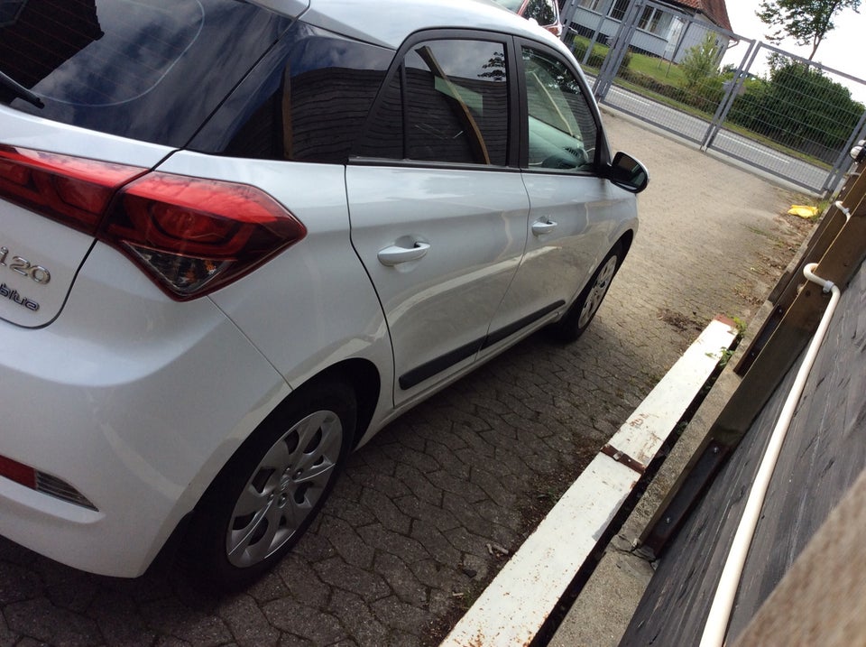 Hyundai i20 1,25 Sport 5d