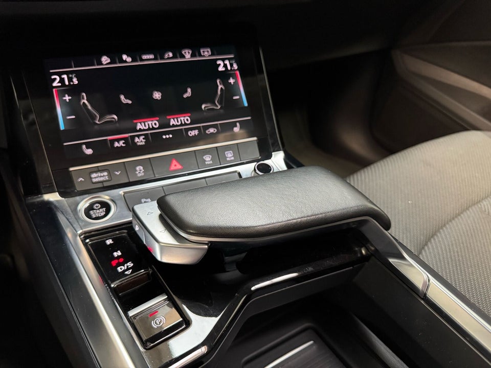 Audi e-tron 50 quattro 5d