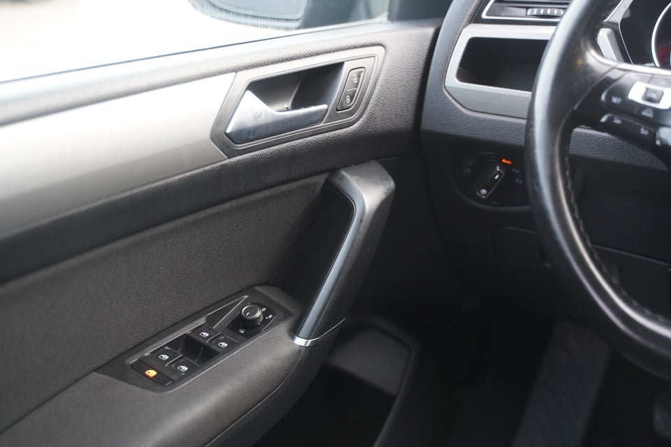 VW Touran 1,6 TDi 115 Comfortline 7prs 5d