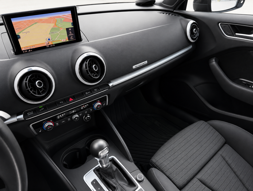 Audi A3 1,4 e-tron Sport Sportback S-tr. 5d