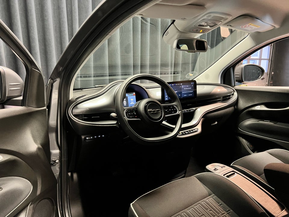 Fiat 500e 42 Icon 3d