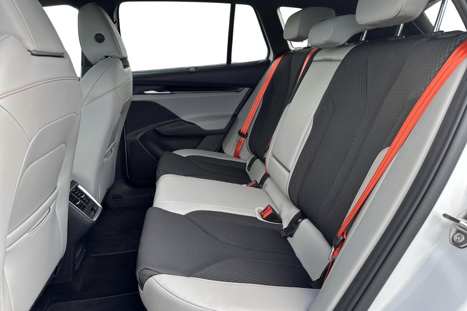 Skoda Enyaq 85 iV Lodge 5d