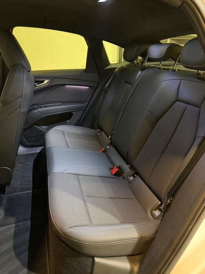 Audi Q4 e-tron 40 S-line Sportback 5d